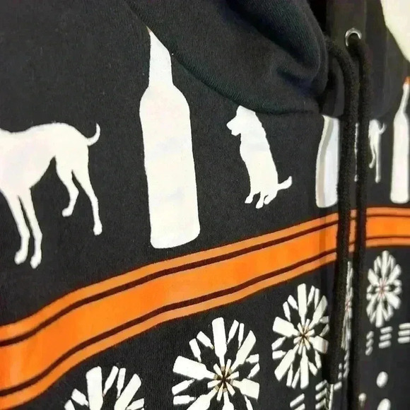 Tito's Sweater Hoodie Medium Vodka Club Holiday Drink Cheers Party Ugly Dog Uni - Picture 4 of 7